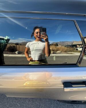 Ashlund Jade Instagram - Traded in the Jeep for a big girl car 😇😇