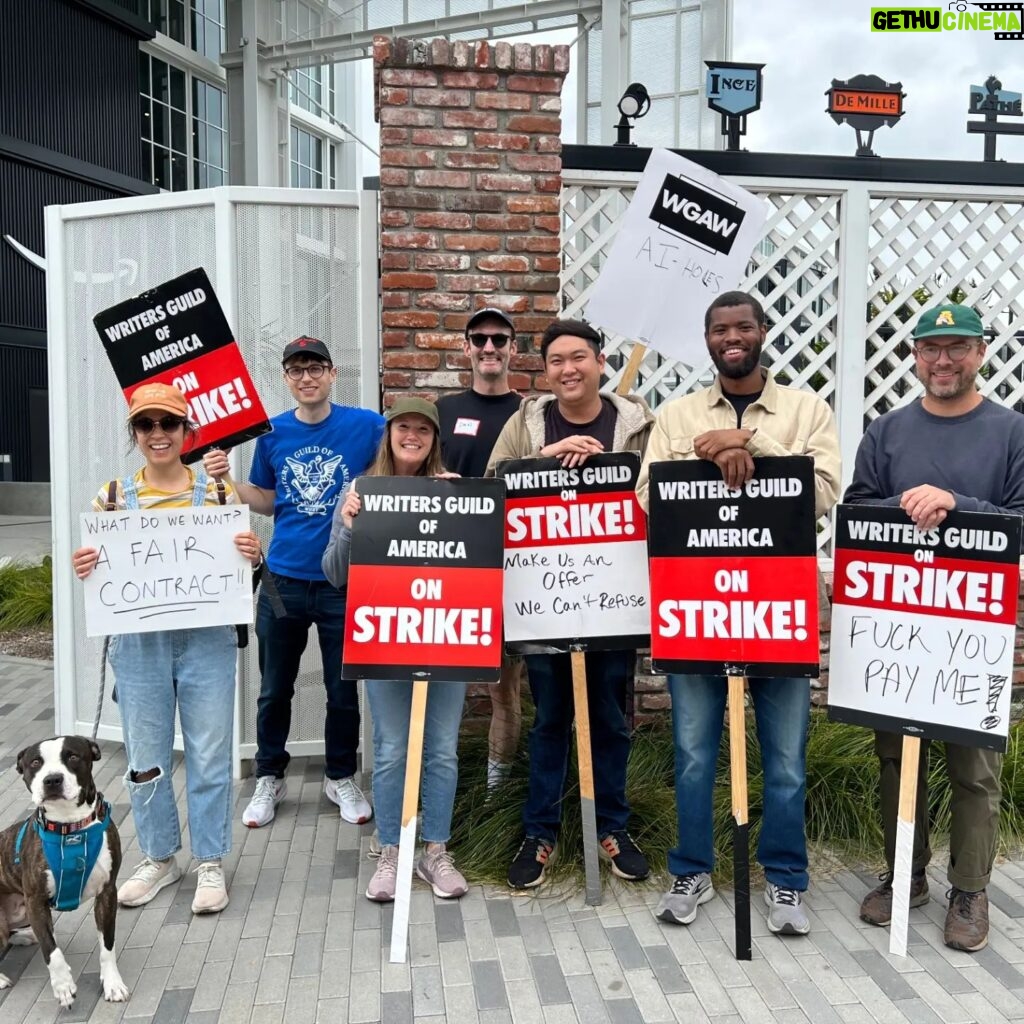 Ashly Burch Instagram - A picture of the Mere Mortals writers unofficial mascot Cody out on the picket line from a few weeks ago. And a picture of the rally last Wednesday. We're still out here, goin' strong!