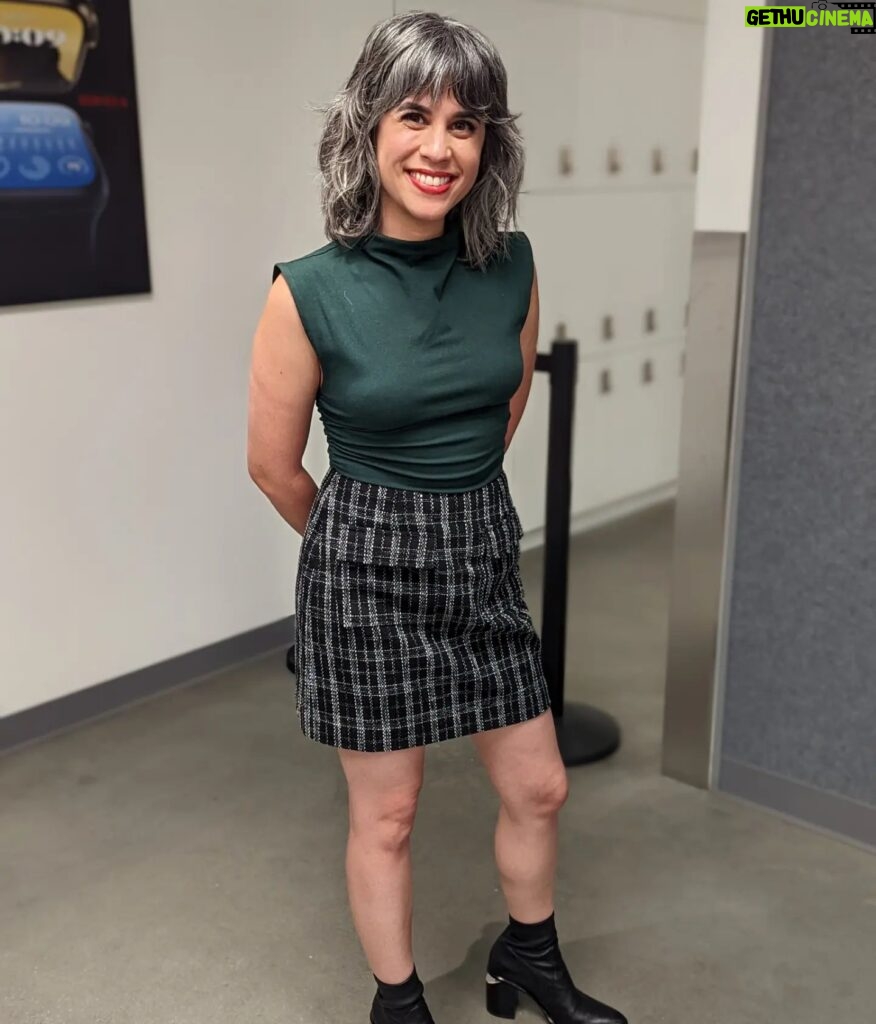 Ashly Burch Instagram - She done been glammed Hair by @hair_by_abbyroll Styling by @lucywarrenstyle Makeup by @rachgirl1213