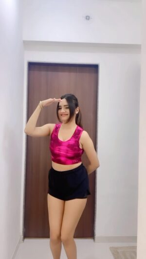 Ashna Kishore Instagram - Started my day with some dance 😋💃🏻💗
Ps- don’t judge !! #Justforfun

#AshnaKishore #reels #reelinstagram #trend #viral #explore #fy #fyp #chamkila #punjabi #song #dance #dancechallenge #trending #trendingreels #viralvideos #explorepage #foryou #chamkilasongs #remix #dancereels #dancer #goodmorning #instagram #like #happy #happiness #morning #morningmotivation