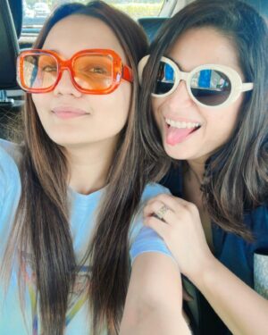 Ashna Kishore Instagram - Some bonds are Irreplaceable! 💗🧿✨#BestFriends #Sisters #AshnaKishore #AishwaryaSharma #love