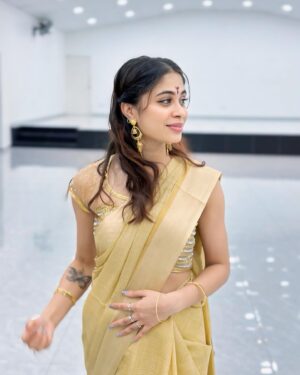 Ashvini Jegathesan Instagram - “Pure joy in every pleat. #SareeBliss 💖😊”