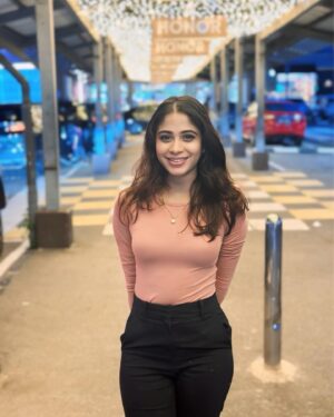 Ashvini Jegathesan Instagram - “Spread those smiles, humans! 😊✨ Happy vibes only 💖🌟” #foryoupage #positivity #loveyourself