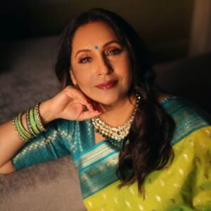 Ashwini Bhave Instagram - Feeling the festive magic! 💚✨

#happydiwali #diwali2023 #photoshoot #trending #diwalispecial #festival #festivaloflights #AshviniBhave