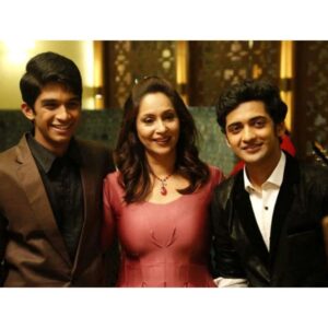 Ashwini Bhave Instagram - A film to remember. Six years of magic! 🎬✨
#6yearsofManjha

#ManjhaFilm #6yearsofmanjha #Manjha #film #memories #nostalgia #AshviniBhave