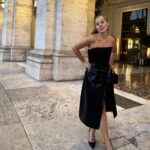 Aslı İnandık Instagram - Doğduğum gündür bugün! 22 yaşımın hakkını vereceğim, aklınız kalmasın. 🎂 -kutlayan herkese teşekkür ediyor, kutlamayanlarla ilişiği kesiyorum, yükselenim akrep malum 😈-