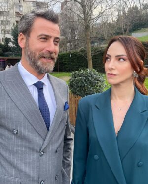 Aslı Mavitan Instagram - Akşam 20:00’de @atvturkiye ‘de buluşuyoruz 😎
#gökhan #ayla #kardeşlerim
@divitfamily