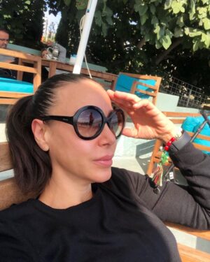 Aslı Aybars Instagram - Ekim ayında güneşten gözü kamaşanlarda bugün 🦋