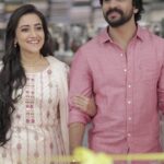 Asritha P Instagram - மஹாராஜா-வின் Advance Diwali Vibration...🥳🎉 5 லட்சத்திற்கு மேலான தீபாவளி ஆடைகள் அட்வான்சாக உங்கள் மஹாராஜாவில்...🤩 கடைசி நேர பரபரப்பு மற்றும் கூட்ட நெரிசல் ஆகியவற்றை தவிர்க்க Quarterly Leave-ல் Cool-ஆக Purchase செய்யுங்கள். Shop Now @maharajasilksin Customer Care : 91 1800 121 250 555 For Whatsapp Orders : 90877 72505 மனசெல்லாம் மஹாராஜா... மஹாராஜா பட்டு, ஜவுளி & ரெடிமேட்ஸ் தஞ்சாவூர் : நியூ ஹவுசிங் யூனிட், தஞ்சாவூர் : காந்திஜி ரோடு, இராமநாதபுரம். #AdvanceDiwaliVibration #diwali2023 #Diwalicollection #Diwalisale #shopnow #welcome #Maharaja #Manasellam_maharaja #maharajasilks #maharajareadymades #MaharajaSilks2 #New_Housing_Unit #Thanjavur #Ramanathapuram #Ramnad