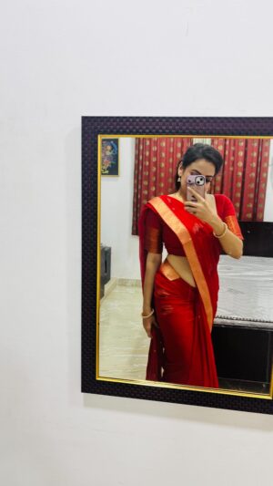 Asritha P Instagram - Chamak chalo 
Dec16 2023

#asrithasreedas #actress #slowmotion #traditional #reels #reelsinstagram #saree #vijaytelevision #trend #bollywood #tamizhumsaraswathiyumserial #fitnessmotivation #abs #fitness #fit