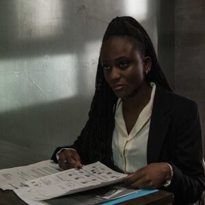 Assa Sylla Instagram - Une si longue nuit de @jminui , à partir du 20 janvier, tous les jeudi à 21h30, 6 épisodes sur @tf1 

Dans le rôle de Leila Koffi👩🏾‍💼 

✨✨