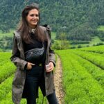 Astrid Coppens Instagram – Wat een geweldige ervaring! Hier in Zwitserland 🇨🇭 heb ik de heerlijke kruiden van de beste Ricola kruidenbonbons ontdekt. Ik was altijd al fan, maar nu nog meer! #ricolabe #zwitserland #suisse #naturellementbon #nature #bienetre #bonbons #advertentie