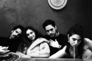 Asude Kalebek Instagram - canımlar 🤍
fotoğraf 1: @carolinify 
2,3: ? 4,6,7,8,9,10: @baranbolukbasii 5: @cemrebaysel 😜 bu iş çığrından çıktı..