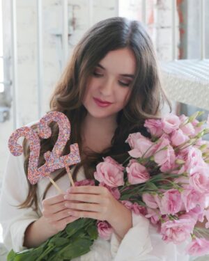 Aubrey K. Miller Instagram - I’m feeling 22 🩷🌸🧁 #Birthday