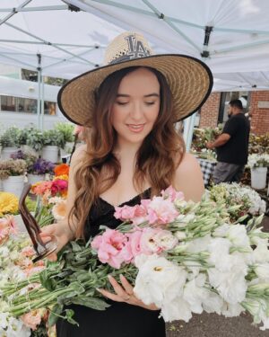 Aubrey K. Miller Instagram - Beautiful cozy day 👩🏻‍🌾🍋🌸
