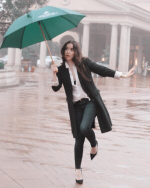 Aubrey K. Miller Instagram - Raining in the New Year! Let’s do this together! The best is yet to come… #2023 ♡