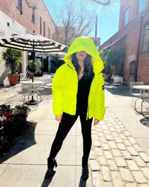 Aubrey K. Miller Instagram - Highlighter Chic
