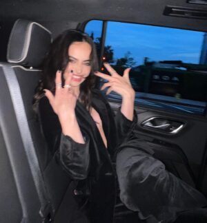 Aubri Ibrag Instagram - :) 🖤