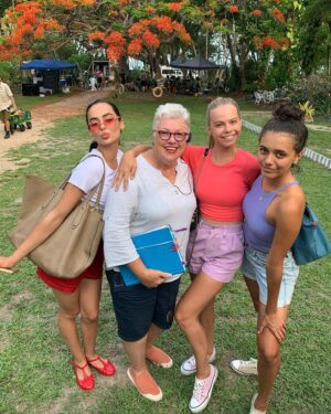 Aubri Ibrag Instagram - They say time flies when your having fun. The 3 months shooting @diveclubtv went by in a heartbeat. 

Feeling very very lucky to have worked alongside such passionate, talented, and hardworking crew. Absolute legends. 🤍

Watch this space @netflix @channel10au