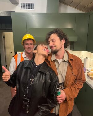 Aurora Perrineau Instagram - Young hearts to close out spooky season