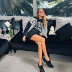 Aurora Culpo Instagram - Glasses or no glasses? I can’t see with them but willing to sacrifice vision for vibe.