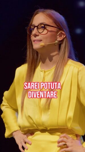 Aurora Leone Instagram - Meglio un lavoro sicuro o fare quello che ti piace?
Adesso su Prime lo spettacolo completo di AURORA LEONE - Una famiglia a pretesto 🎤

#standup #comicità #università 
@primevideoit