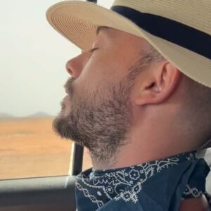 Aurora Leone Instagram - Tanti auguri @ruzzosimone 
Grazie per aver portato nella mia vita la tua energia prorompente che mi fa svegliare ogni giorno col sorriso 🎉