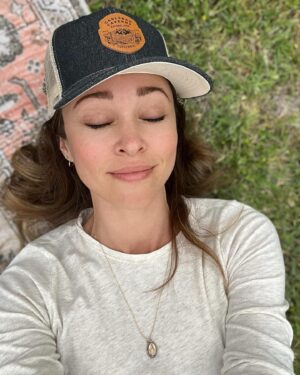 Autumn Reeser Instagram - Good morning ☀️ 👀
