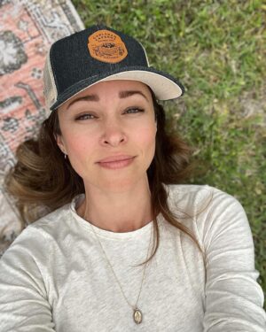 Autumn Reeser Instagram - Good morning ☀️ 👀