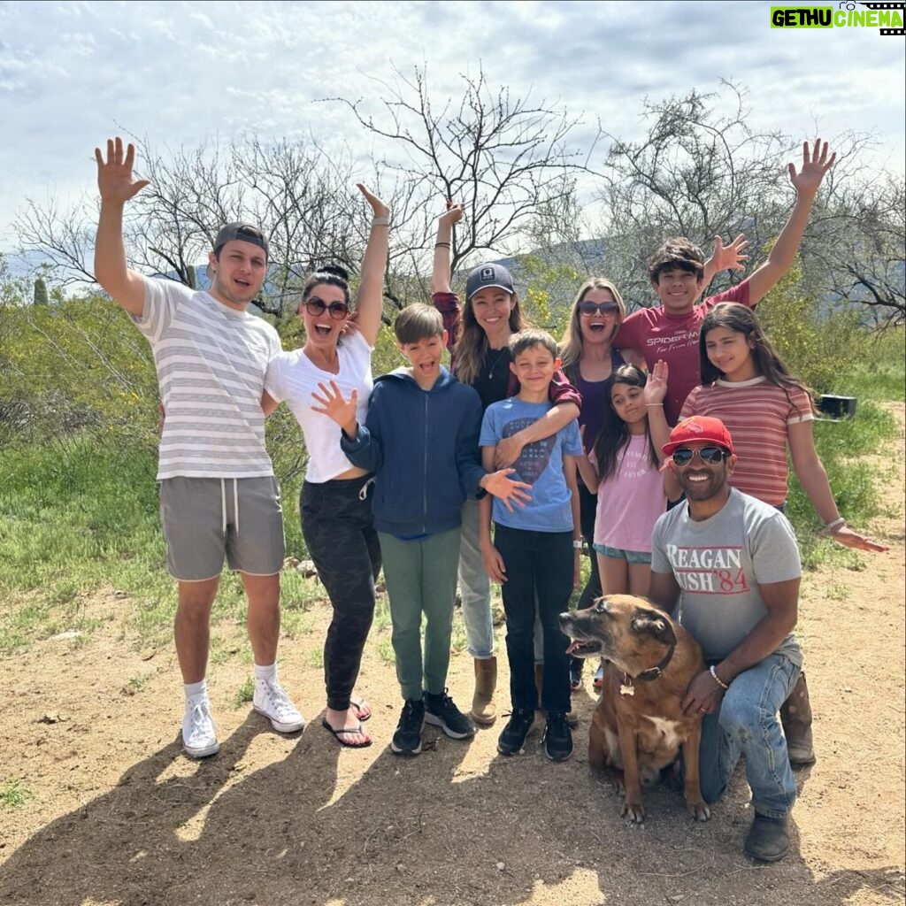 Autumn Reeser Instagram - Horse people. For a minute:) Thanks @saguarocompanystore and @meegs.lo for the adventure… and for keeping this friendship train going since we were 12. Pretty impressive. :) (Also impressive… all these other humans we made!!)