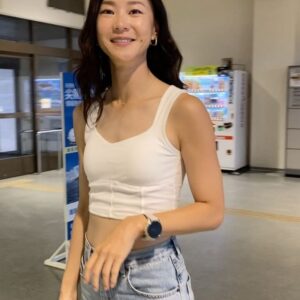 Aviis Zhong Instagram - 嘿～
跟全世界報個平安，
我已經平安划到石垣島了，
現在手xx超壯，
我可以說我現在是個女神了。

#划船到石垣島有夠神
@letsgokayaking_2024