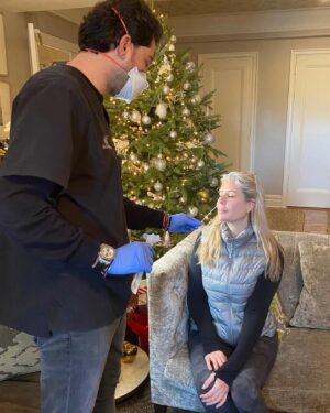 Aviva Drescher Instagram - Thank you @markgolb @drhamptons for the at HOME  rapid Covid test ! What a convenient and worthy service ! Who knew ?!🤷‍♀️I appreciate your professional , safe and gentle testing !!!! Cannot wait to try your clinic next time at Rapid Test NYC at 232 Elizabeth Street 917-675-7776 Stay safe over the holidays !!!!! Get tested, social distance and mask up NYC !!! @nygovcuomo @rapidcovidtest