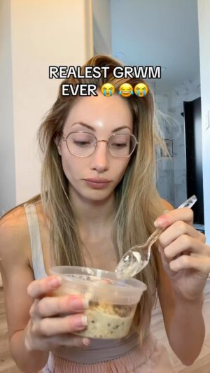 Avori Henderson Instagram - I hope that by continuing to show my real life…

More people will realize that behind the glitz and glamour lie the same struggles.

I when you have a lot of followers and you’ve been on a Netflix show people assume that everything in life is perfect. It doesn’t help that it’s embarrassing to share your real self online.

people only like to share the good parts of their day …

Today was a bit challenging for me, acne, not feeling pretty enough, construction in my home, flying cheap and not having enough space for my belongings that I NEEDED, my car was crashed, the skin on my nails is TORN UP 😂

but I’m still in a good mood …

I want to say thank you to @pinkapple_dresses and @lisa_opie for making me feel beautiful 

More coming soon!

#grwmreel #grwmmakeup #getready #getreadywithme #grwmoutfit #ootd #itgirl #dayinthelife #minivlog #morningroutine #cleangirl #getdressedwithme