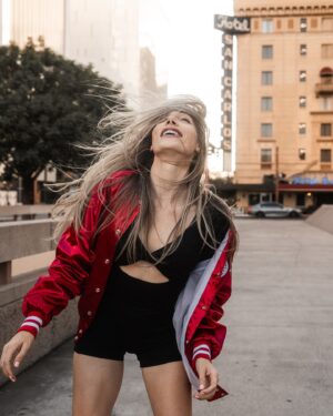 Avori Henderson Instagram - Swipe to see what’s inside 👀 ➡️

I was nominated for “Most Strategic Player” so go vote for me 🔥 

🔗 link in bio

Voting ends May 29th and you can vote once a day 🗳️ 

Winners will be announced at the Netflix Summer Break Event 🏖️ May 30!

#NRU #NetflixRealityUniverse #netflix #realitytv #reality  #realityshow
