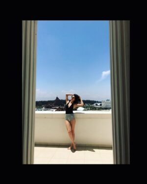 Ayşe Hatun Önal Instagram - Before the storm 🌪🌪🌪🌪🌪 @dossodossifashionshow #dossodossifashionshow