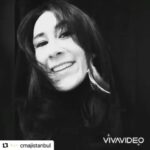 Ayşegül Ünsal Instagram - #Repost @cmajistanbul with @make_repost ・・・ 14 Eylül Pazartesi saat 21:00 ‘de sevgili arkadaşım Ayşegül Ünsal ‘ı @aysegul_unsal @cmajistanbul sayfasına canlı yayın konuğu olarak davet ettim. “Dünya bir tiyatro sahnesidir.” diyerek renkli bir sohbet gerçekleştireceğiz. Görüşmek Üzere🙏 @nuevozibzi Özlem canımla sohbet etmek,dünyanın sunduğu hediyelerdendir.🙏🏻 Her dem. Sevgiyle.❤️🎈