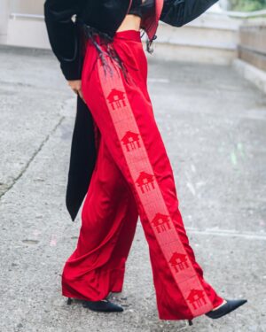 Aya Fernandez Instagram - HELLO MAY 👋🏽 Featuring Filipino indigenous weaves, Ifugao 🇵🇭 on these quick snaps by @benbigs! Always amazed by their patterns and meanings. Ensemble from @kandamacollective, by @victorbaguilatjr ❤️