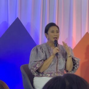Aya Fernandez Instagram - “Find your purpose in filling up the spaces that you have been given.” 🫀

6 days late pero hindi pwedeng hindi ko ito i-share. Belated happy birthday to the woman leader I look up to the most, and aspire to emulate in both leadership and service. You give so much hope and inspiration to us. Mabuhay po kayo, @atty.lenirobredo, we love you po. Thank you for all the work that you do. 🥹🎂🙏🏾🫀
