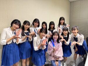 Aya Shibata Instagram - ㅤㅤㅤㅤㅤㅤㅤㅤㅤㅤㅤㅤㅤ
ㅤㅤㅤㅤㅤㅤㅤㅤㅤㅤㅤㅤㅤ
昨日のアベプラに出演日ではありませんが
僕青さんのライブが観たくて凸してきました😾❤️‍🔥w
きらっきらしていました、、！

ㅤㅤㅤㅤㅤㅤㅤㅤㅤㅤㅤㅤㅤ
なんとスタッフさんが写真も撮ってくださって
お疲れのところありがとうございました🥰

本当に本当にみなさん可愛かった！
きらめいていました🫶🫶🫶🫶🥹🥹
ㅤㅤㅤㅤㅤㅤㅤㅤㅤㅤㅤㅤㅤ
今日現場向かう時も聴きながら向かってましたぜ😎☁️
アベプラは見逃し配信ありますのでぜひご覧くださいー！
ㅤㅤㅤㅤㅤㅤㅤㅤㅤㅤㅤㅤㅤ
ㅤㅤㅤㅤㅤㅤㅤㅤㅤㅤㅤㅤㅤ
#僕が見たかった青空 #僕青 さん #柴田阿弥 #アベプラ #オタ活