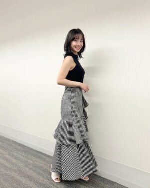 Aya Shibata Instagram - 🖤🐦‍⬛🩶
ㅤㅤㅤㅤㅤㅤㅤㅤㅤㅤㅤㅤㅤ
ㅤㅤㅤㅤㅤㅤㅤㅤㅤㅤㅤㅤㅤ
珍しいブラックコーデ🥰
明るい色味が好きなのであんまり着ないけど
黒い服は黒ずくめの組織になれるので(？)好きです🥷w

ㅤㅤㅤㅤㅤㅤㅤㅤㅤㅤㅤㅤㅤ
ノースリーブ大好きマンなので夏服も好き〜🫶
ㅤㅤㅤㅤㅤㅤㅤㅤㅤㅤㅤㅤㅤ夏は嫌い〜（笑）でもビールも美味しい🍻
ㅤㅤㅤㅤㅤㅤㅤㅤㅤㅤ
ㅤㅤㅤㅤㅤㅤㅤㅤㅤㅤㅤㅤㅤ
ㅤㅤㅤㅤㅤㅤㅤㅤㅤㅤㅤㅤㅤ
でもやっぱり暑いし日差しが強いのは苦手。。
ノースリーブは腕が焼けるので外出る時はUNIQLOの
UVカットのパーカーは必須ですけどね☁️
ㅤㅤㅤㅤㅤㅤㅤㅤㅤㅤㅤㅤㅤ
ㅤㅤㅤㅤㅤㅤㅤㅤㅤㅤㅤㅤㅤ
来週のアベプラは水曜出演です😌
ㅤㅤㅤㅤㅤㅤㅤㅤㅤㅤㅤ
ㅤㅤㅤㅤㅤㅤㅤㅤㅤㅤㅤ
ㅤㅤㅤㅤㅤㅤㅤㅤㅤㅤㅤㅤ
衣装提供
ワンピース @and.couture
ピアス、リング @osewaya_official
ㅤㅤㅤㅤㅤㅤㅤㅤㅤㅤㅤㅤㅤ
ㅤㅤㅤㅤㅤㅤㅤㅤㅤㅤㅤㅤㅤ
ㅤㅤㅤㅤㅤㅤㅤㅤㅤㅤㅤㅤㅤ
ちょっと暑くなってきて少し体重が減ってまして、
黒い服だし痩せて見えてしまうかもしれないんですが
ダイエットをしているわけではないので心配せず、、、！

夏バテしている暇はないので頑張ってご飯食べてます❤️‍🔥
お互いに健康第一でね🙂‍↕️🫶
ㅤㅤㅤㅤㅤㅤㅤㅤㅤㅤㅤㅤㅤ
ㅤㅤㅤㅤㅤㅤㅤㅤㅤㅤㅤㅤㅤ
ㅤㅤㅤㅤㅤㅤㅤㅤㅤㅤㅤㅤㅤ
#pr #andcouture #アンドクチュール #osewaya #お世話や #ノースリーブ #ノースリーブワンピース #ブラックコーデ #ギンガムチェック #綺麗めコーデ #ボブヘアー #ボブアレンジ