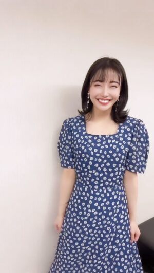Aya Shibata Instagram - 💙🌸💙🌸
ㅤㅤㅤㅤㅤㅤㅤㅤㅤㅤㅤㅤㅤ
雑に回ってみた。笑

ㅤㅤㅤㅤㅤㅤㅤㅤㅤㅤㅤㅤㅤ
衣装がネイビーブルーだったので
この曲をチョイス😎🫶
ㅤㅤㅤㅤㅤㅤㅤㅤㅤㅤㅤㅤㅤ
ㅤㅤㅤㅤㅤㅤㅤㅤㅤㅤㅤㅤㅤ
#ネイビーブルー #年下の男の子 #花柄ワンピース