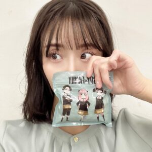 Aya Shibata Instagram - ㅤㅤㅤㅤㅤㅤㅤㅤㅤㅤㅤㅤㅤ
今日のお仕事風景🍳🤍
ㅤㅤㅤㅤㅤㅤㅤㅤㅤㅤㅤㅤㅤアベヒルことABEMAヒルズ！
ㅤㅤㅤㅤㅤㅤㅤㅤㅤㅤㅤㅤㅤ
ㅤㅤㅤㅤㅤㅤㅤㅤㅤㅤㅤㅤㅤ
ゆるスポーツに挑む。
フライングエッグ🐣これが大盛り上がり！
汗をかいて楽しいスポーツでした🥰❤️‍🔥

ㅤㅤㅤㅤㅤㅤㅤㅤㅤㅤㅤㅤㅤ
食品サンプル目玉焼きが可愛かったので
頭の上にも乗せてみる👶🏻🫶
ㅤㅤㅤㅤㅤㅤㅤㅤㅤㅤㅤㅤㅤ
ㅤㅤㅤㅤㅤㅤㅤㅤㅤㅤㅤㅤㅤ
ㅤㅤㅤㅤㅤㅤㅤㅤㅤㅤㅤㅤㅤ
そして試食も！
ㅤㅤㅤㅤㅤㅤㅤㅤㅤㅤㅤㅤㅤ
大谷選手が試合観戦中に食べていたものと
メーカーは違いますが、今日はカボチャの種を試食🎃
カボチャの種とても食べやすい！
ㅤㅤㅤㅤㅤㅤㅤㅤㅤㅤㅤㅤㅤ
ひまわりの種も美味しくてパクパク食べちゃいますが
皮が飲み込めるのでカボチャの種は更に最高🦁
ㅤㅤㅤㅤㅤㅤㅤㅤㅤㅤㅤㅤㅤ
たまたま持っていたSPY×FAMILYの袋に🕵️
結構もらったのにもう食べ切ってしまいそう😳🤍🤍
ㅤㅤㅤㅤㅤㅤㅤㅤㅤㅤㅤㅤㅤ
ㅤㅤㅤㅤㅤㅤㅤㅤㅤㅤㅤㅤㅤ
ダミアンくん可愛いね🥰💕

ㅤㅤㅤㅤㅤㅤㅤㅤㅤㅤㅤㅤㅤ
ㅤㅤㅤㅤㅤㅤㅤㅤㅤㅤㅤㅤㅤ
私の持ち込み夏バテ企画もあり、今日もとても楽しい
ㅤㅤㅤㅤㅤㅤㅤㅤㅤㅤㅤㅤㅤ生放送でした🫶見逃し配信もありますので
ABEMA NEWSチャンネルで番組表を押して、
平日お昼12時、今日の日付でご覧いただけます😊
ㅤㅤㅤㅤㅤㅤㅤㅤㅤㅤㅤㅤㅤ
ㅤㅤㅤㅤㅤㅤㅤㅤㅤㅤㅤㅤㅤ
#ABEMA #アベヒル #ABEMAヒルズ #柴田阿弥 #ゆるスポーツ #世界ゆるスポーツ #フライングエッグ #大谷翔平選手 #カボチャの種 #SPYFAMILY #スパイファミリー #ダミアン #アーニャ #ベッキー