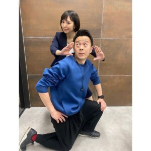 Ayako Yoshitani Instagram - ビズリーチが提供する
クラウド勤怠管理システム
「HRMOS（ハーモス）勤怠」
のCMが14日から放送されます！
是非ご覧下さい😌

ちなみに写真は
いつもおてんばのスタイリスト、
津野真吾こと、つのしんです！笑

#ビズリーチ#bizreach 
#ハーモス#hrmos