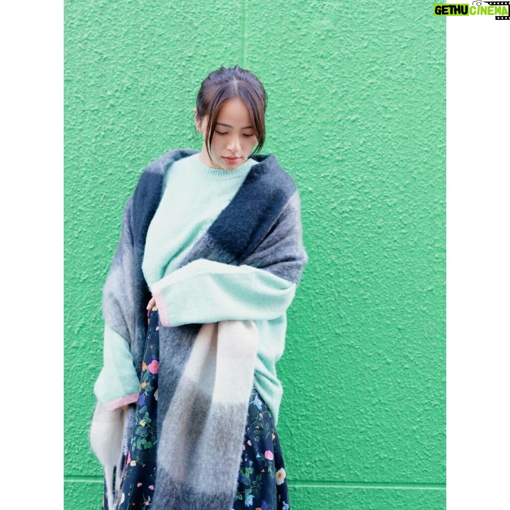 Ayame Misaki Instagram - Miss Green day💚💚💚 📷 @r.ph0923 👚 @noisemaker_jpn 🧣 @noisemaker.ceo.designer #ootd #fashion #ootdfashion #camera #photo #photography #photooftheday #photographer #しふく#私服