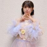 Ayana Taketatsu Instagram - 今日の衣装が可愛いすぎて、、、 こんな短い時間しか着ないのもったいない！！ って何度も思いました😂💕 スタイリストのhanaさんがドレスアレンジまでしてくれて 世界でひとつしかないドレスなのです。 細かいところまですんごく可愛いの。 大好きな作品でこんなに可愛い衣装着て 大きなステージに立たせてもらうなんて とっても贅沢な時間でした。 横浜アリーナでオーケストライベントって改めてすごい。 『たからもの』聴いて、ぐっときてしまって。 レコーディングの時も気を抜くと涙が込み上げてきそうになったのですが、『二乃ってこういう時すごく踏ん張る子だよな』って。 改めて二乃という女の子に力をもらって、さらに大好きになったことを思い出しました。 ５つ子ちゃんを想ったり、 作品へ想いを馳せたり、 もう会えないだいすきなひとを思い浮かべたり、 いつもあたたかな笑顔をくれる人に感謝したり、 寂しくて優しい気持ちにしてくれるこの曲が好きだなと 改めて今日思ったのでした。（突然の長文の感想。笑） キャストのみんなも、スタッフさんも、 五等分の花嫁を愛してくれるみんなも 全部がだいすき！！！ 明日も最高の1日になるとしか思えません✨ とっても楽しみです！ おやすみなさい☺️