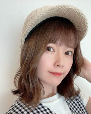 Ayana Taketatsu Instagram - 髪巻いてもらった☺️新鮮な巻き方！！
顔まわり外巻きだからかな？？
（ストレートにすれば元通りです笑）