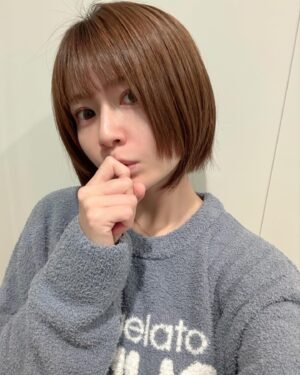 Ayana Taketatsu Instagram - ばっさりすっきり✂️

髪がすぐ乾くぞよ☺︎