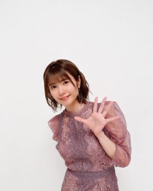 Ayana Taketatsu Instagram - 映画五等分の花嫁、公開中だよ🌼