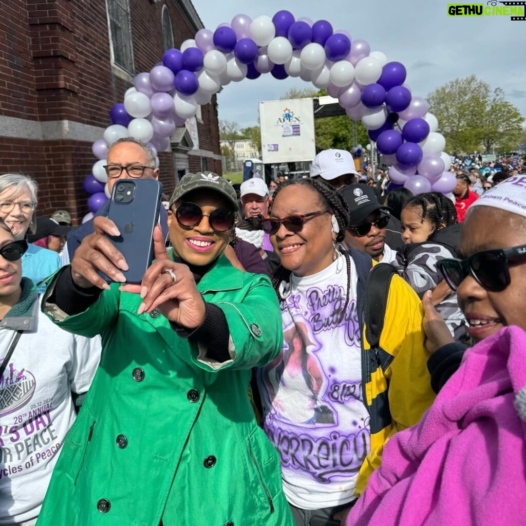 Ayanna Pressley Instagram - Deeply grateful to join the 28th Annual #MothersDay Walk for Peace. TY @peaceinstitute for continuing to hold space for mothers impacted by the public health crisis of gun violence. We’ll never stop fighting for meaningful violence prevention legislation and trauma-informed care.