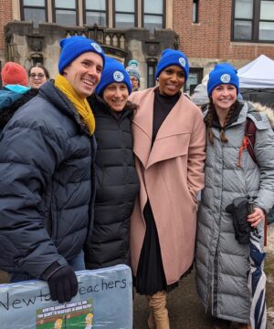 Ayanna Pressley Instagram - To our @newtonteachersassoc—300  of whom call the MA-7th home:

Your work is essential, your livelihoods important, and your lives deeply valued by this Congresswoman.

Proud to be in solidarity as you organize and mobilize for a just contract that values your labor AND your humanity.